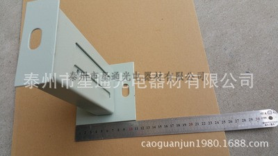 20-30cm服務器機柜可調(diào)底座現(xiàn)